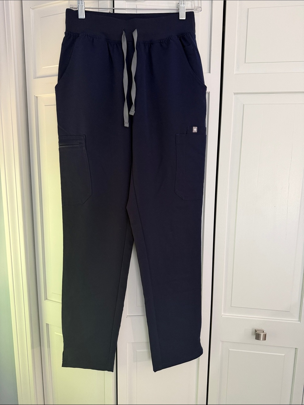 Figs women’s size Small navy blue scrub pants